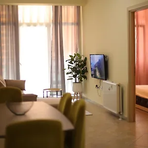 Pleasant With Free Dedicated Parking In Komuna E Parisit , Tirana Albanien