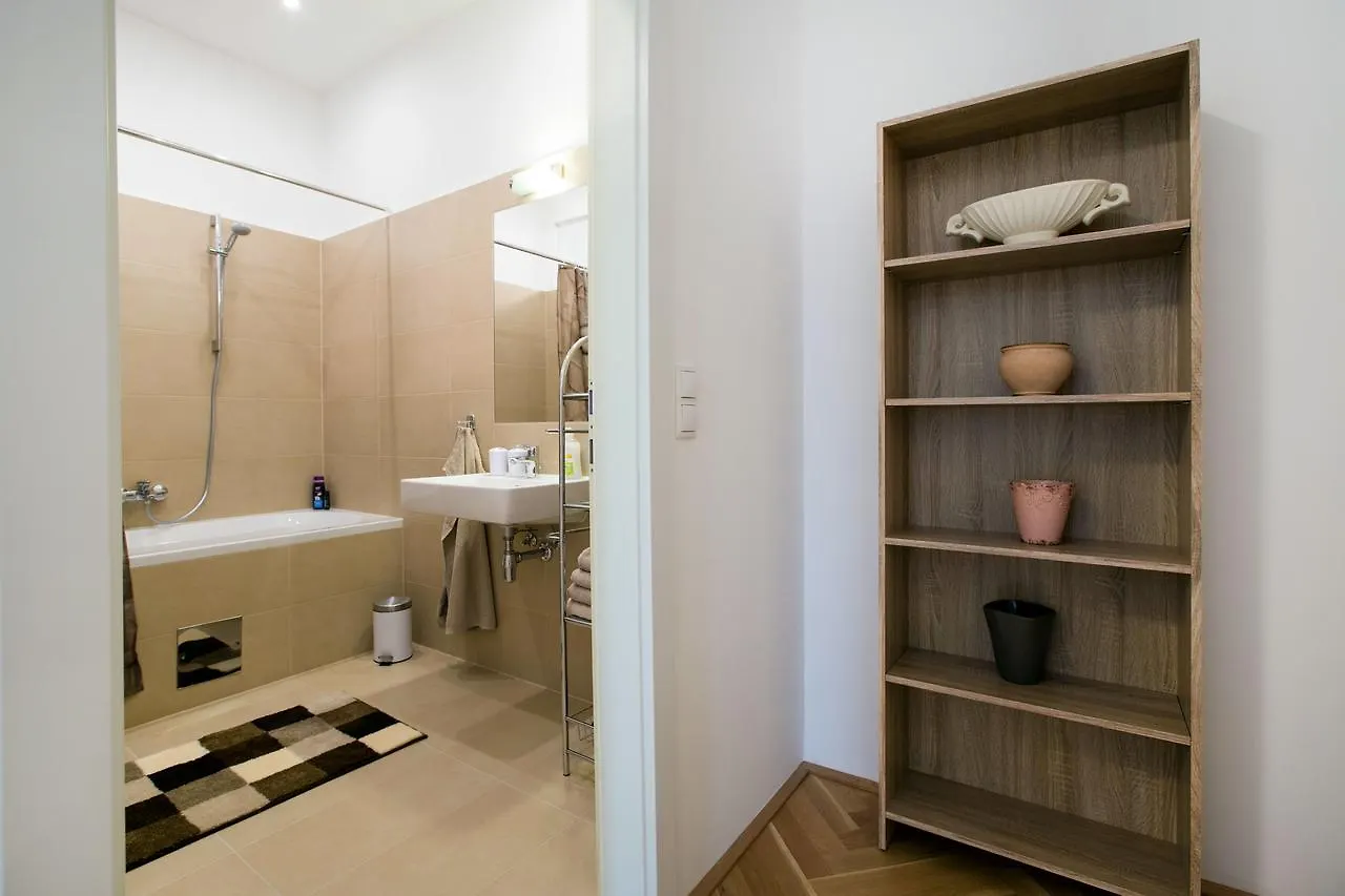 The Barts Apartments - Self Check-In Wien