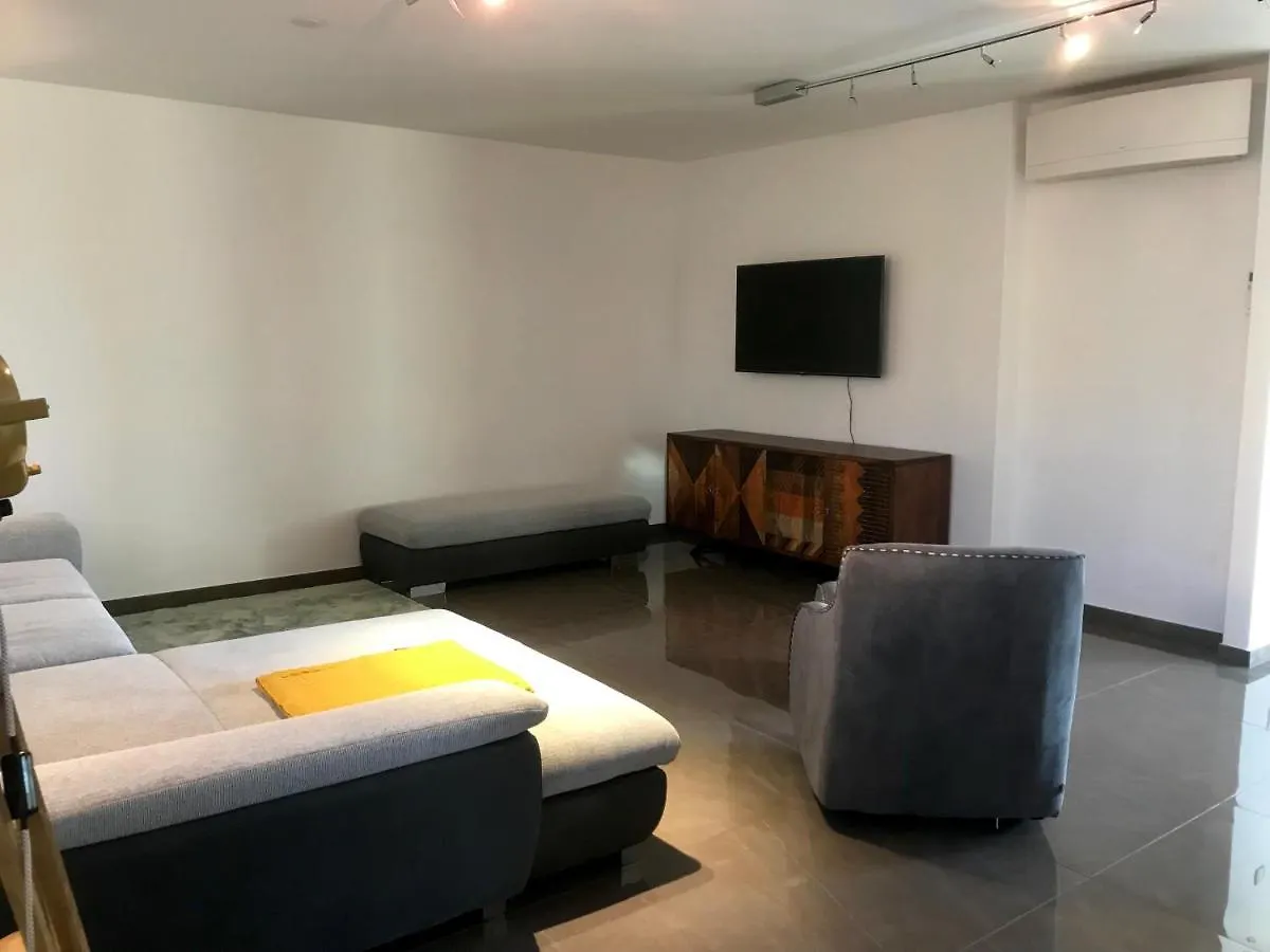 The Barts Apartments - Self Check-In