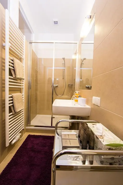 The Barts Apartments - Self Check-In