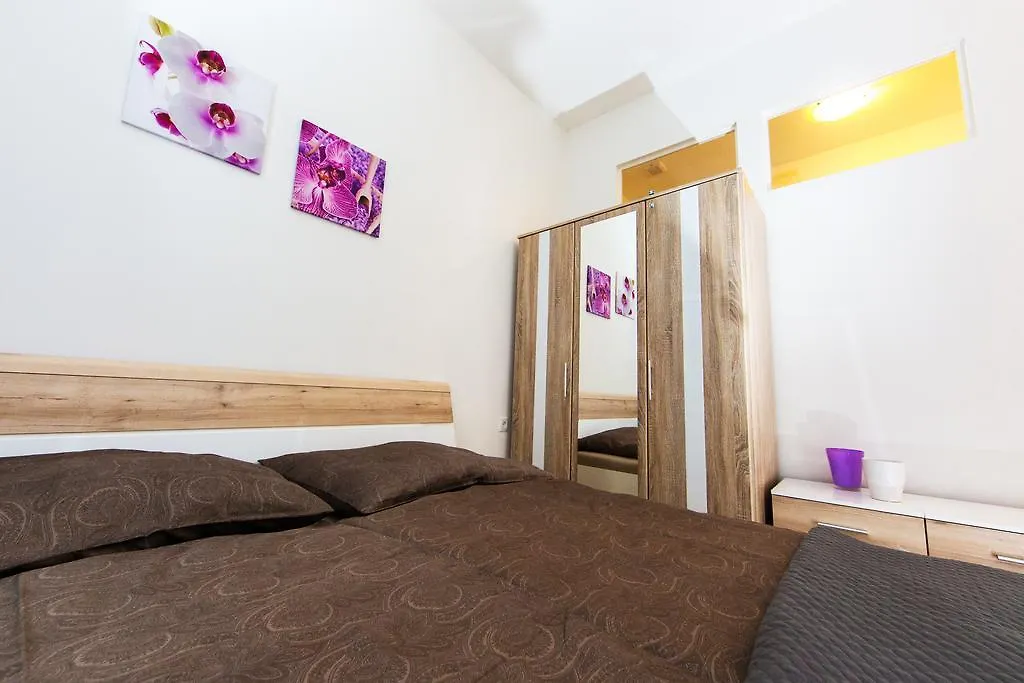 The Barts Apartments - Self Check-In Austria