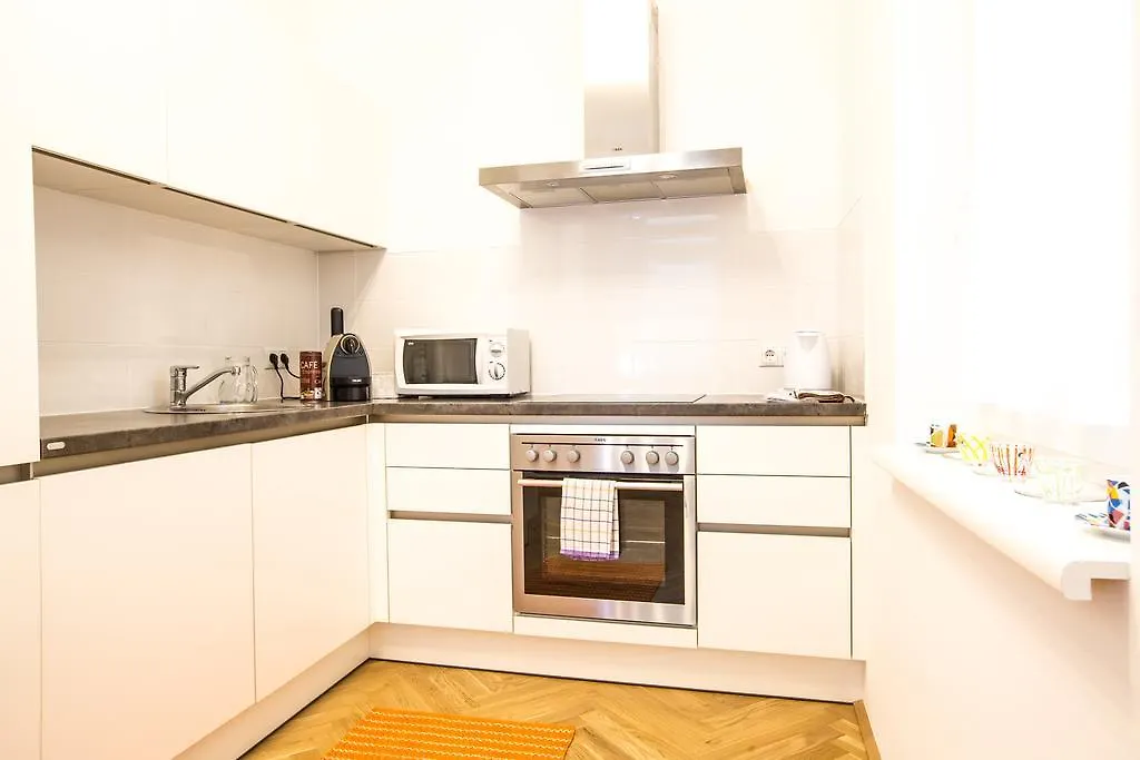 The Barts Apartments - Self Check-In