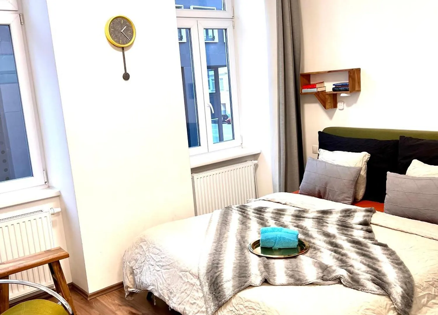 The Barts Apartments - Self Check-In